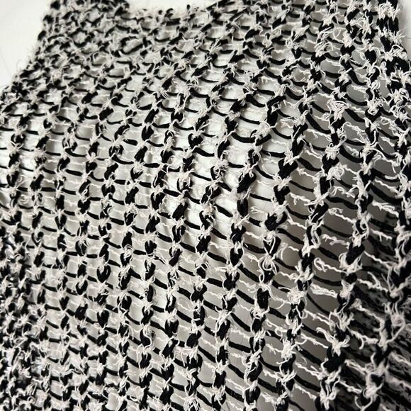 Eileen Fisher open knit black and white sleeveless crop top - Picture 7 of 9